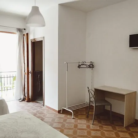 Dimora Degli Enotri 3*