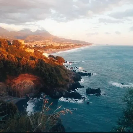 Dimora Degli Enotri Bed & Breakfast