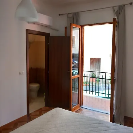 Dimora Degli Enotri Bed & Breakfast 3*